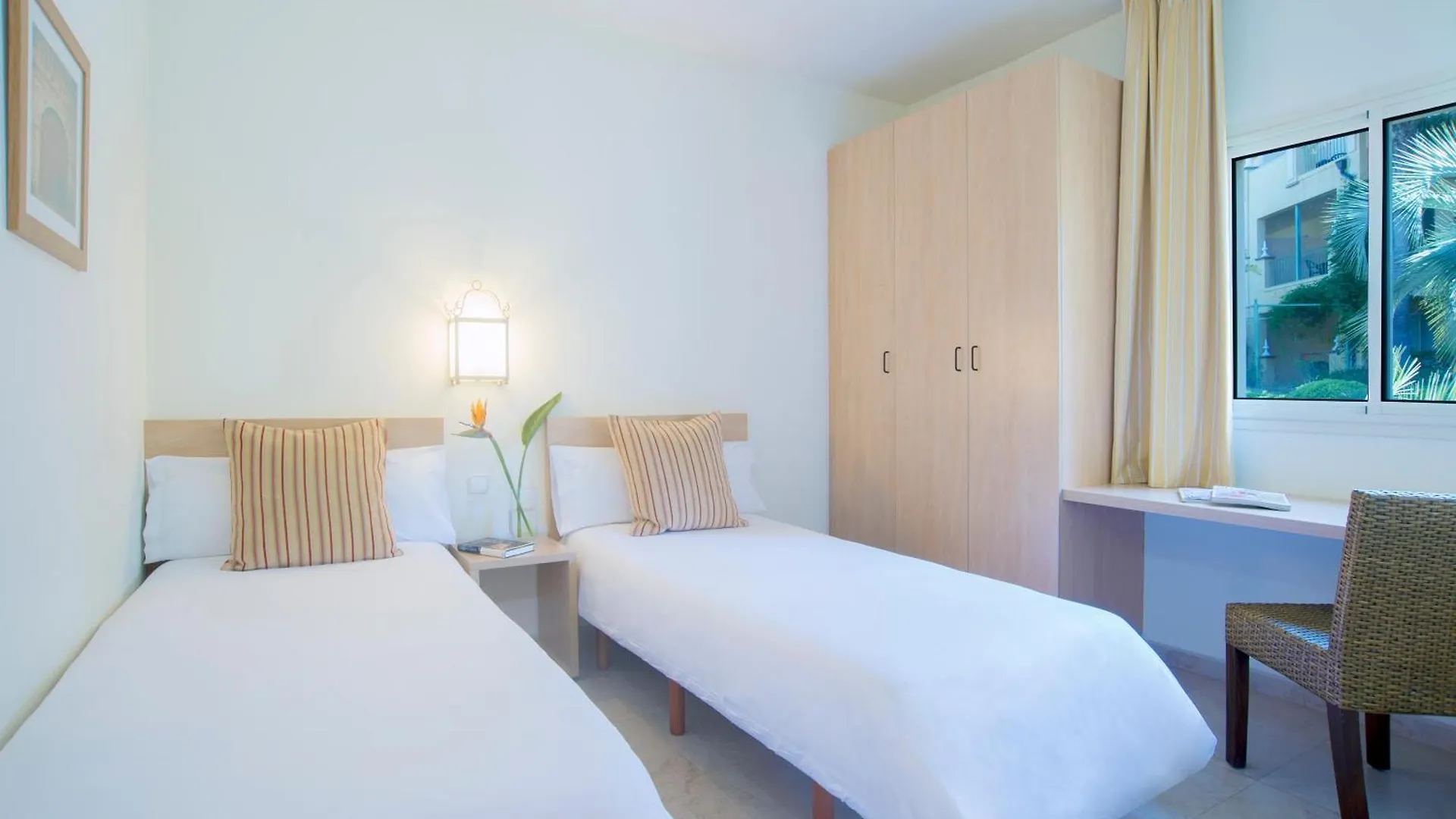 מנילבה Pierre & Vacances Resort Terrazas Costa Del Sol 3*,  ספרד